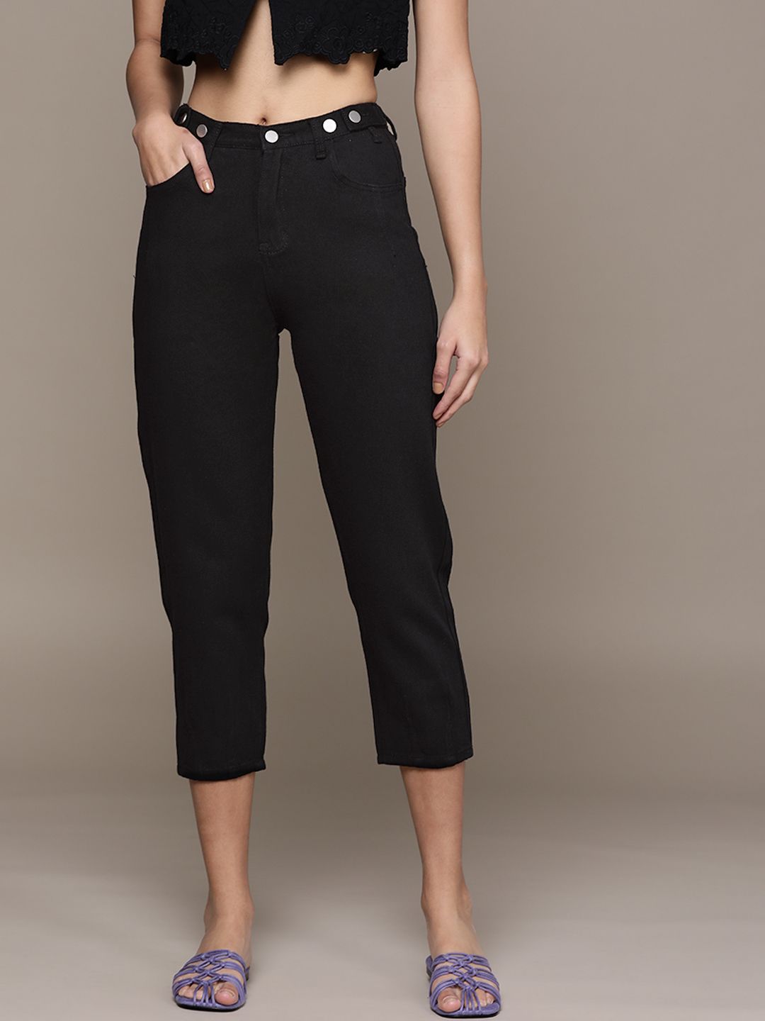 URBANIC Women Black Cotton Solid Cropped Jeans Price in India