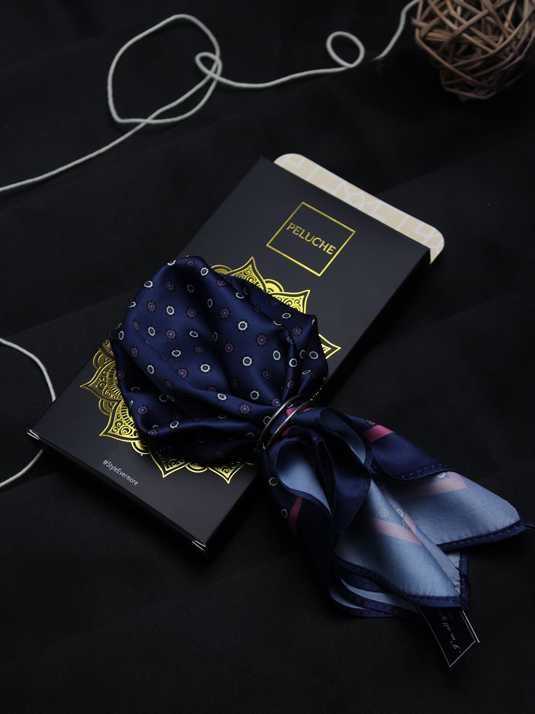 PELUCHE Men Blue Printed Silk Pocket Square