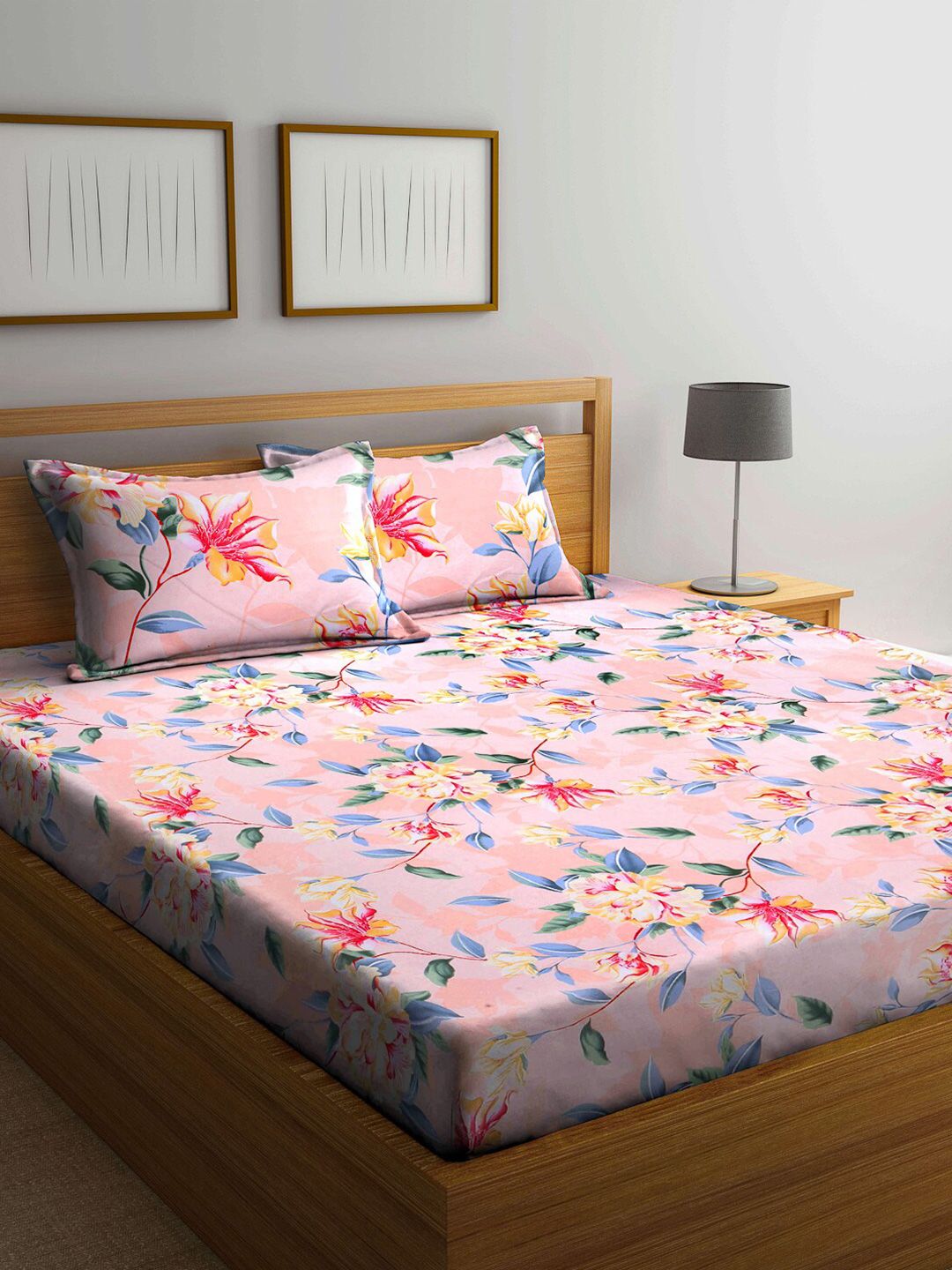 Arrabi Peach-Coloured & Blue Floral 300 TC Super King Bedsheet with 2 Pillow Covers Price in India