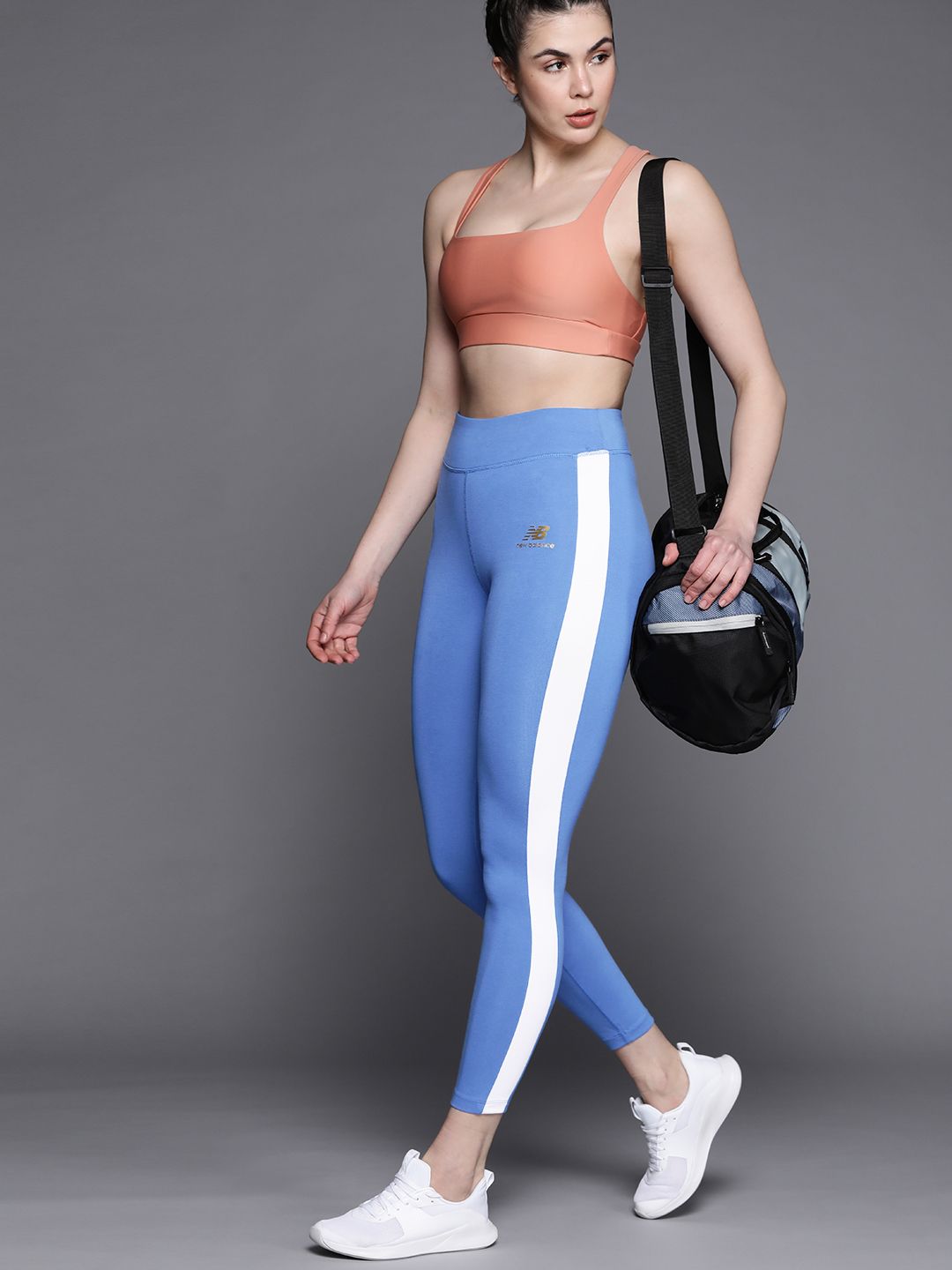 New Balance Women Blue Solid Sports Tights Price in India