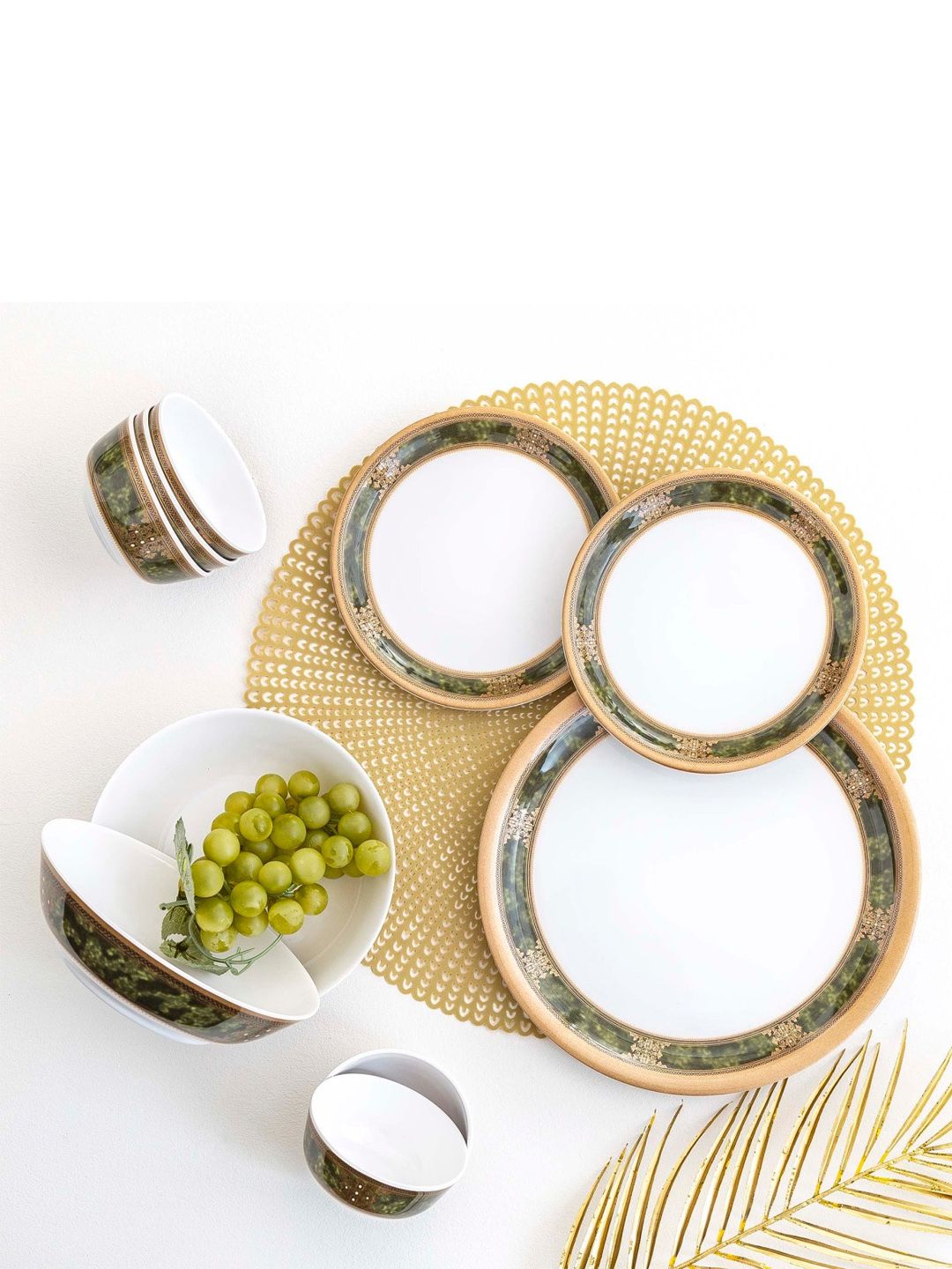 Home Centre 20 Pieces White Printed Melamine Matte Dinner Set Price in India