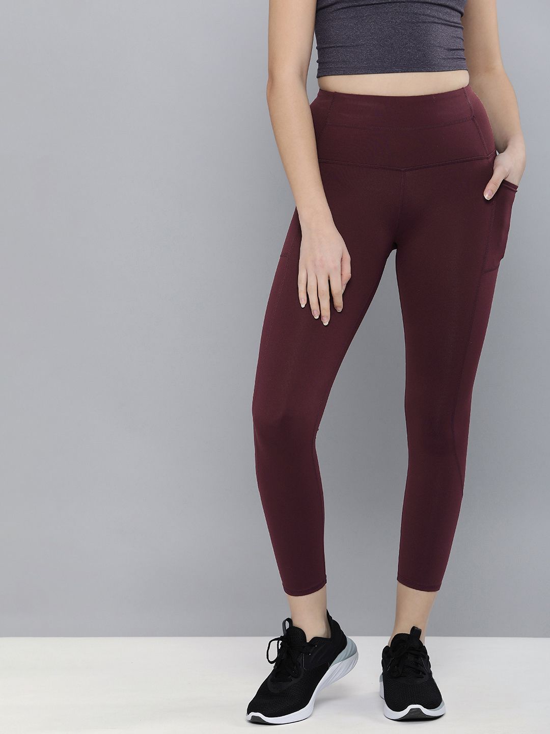 Skechers Women Burgundy Solid High Waist Gowalk 7/8 Tights Price in India