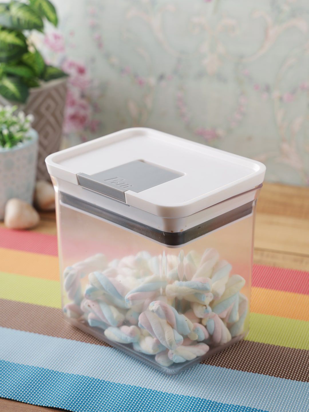 Felli Transparent & Grey Solid Food Container Price in India