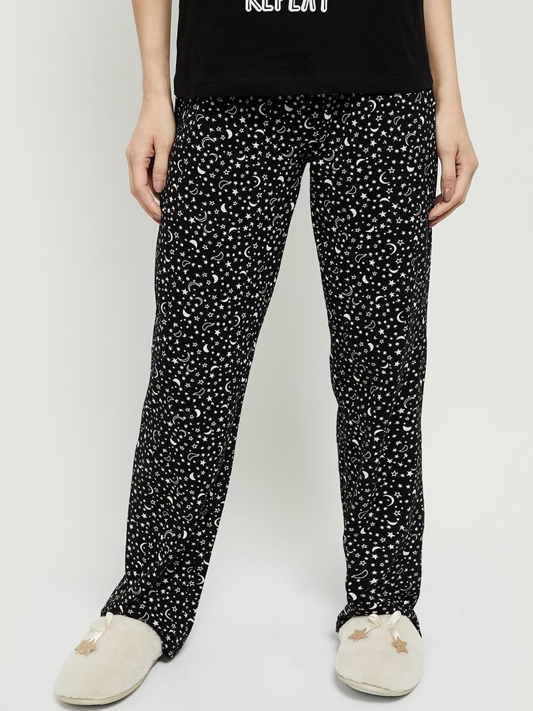 max Women Black & White Printed Pure Cotton Lounge Pants Price in India