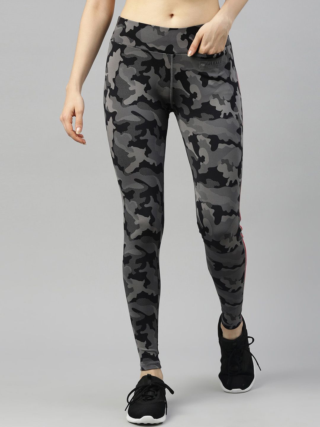 GOLDSTROMS Women Grey & Black Printed Flexi-Fit Training Tights Price in India