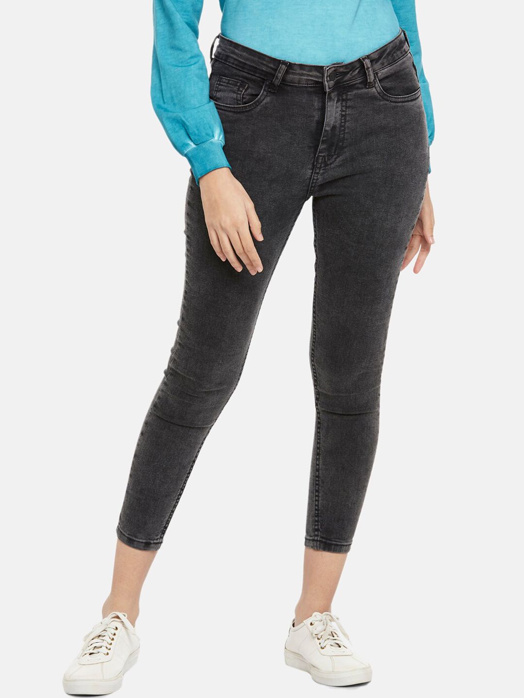 People Women Grey Skinny Fit Mildly Distressed Jeans