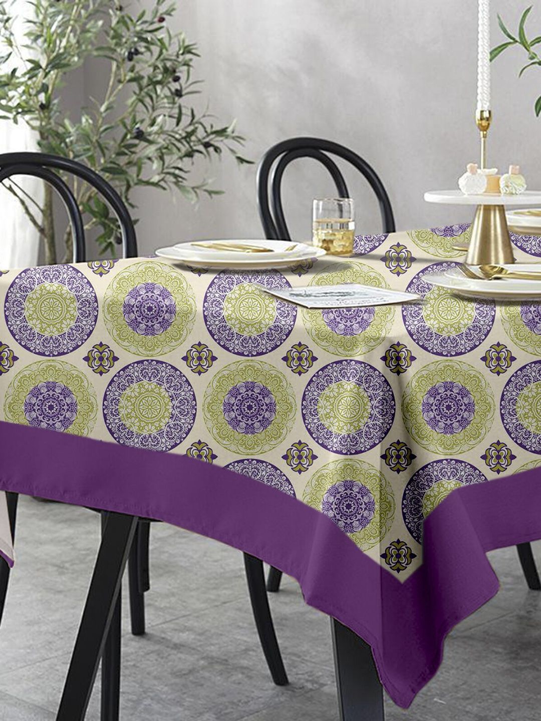 Lushomes Green & Purple 12 Seater Bold Printed Table Cloth Price in India