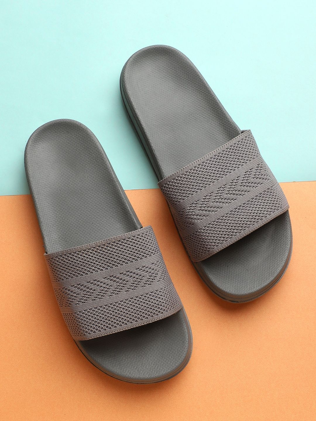 Pampy Angel Women Grey Self Design Rubber Sliders Price in India