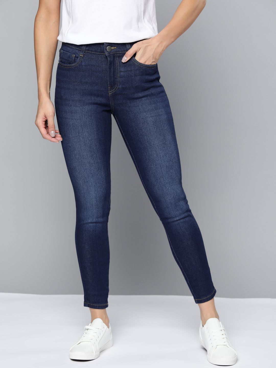 Mast & Harbour Women Navy Blue Skinny Fit Light Fade Stretchable Jeans Price in India