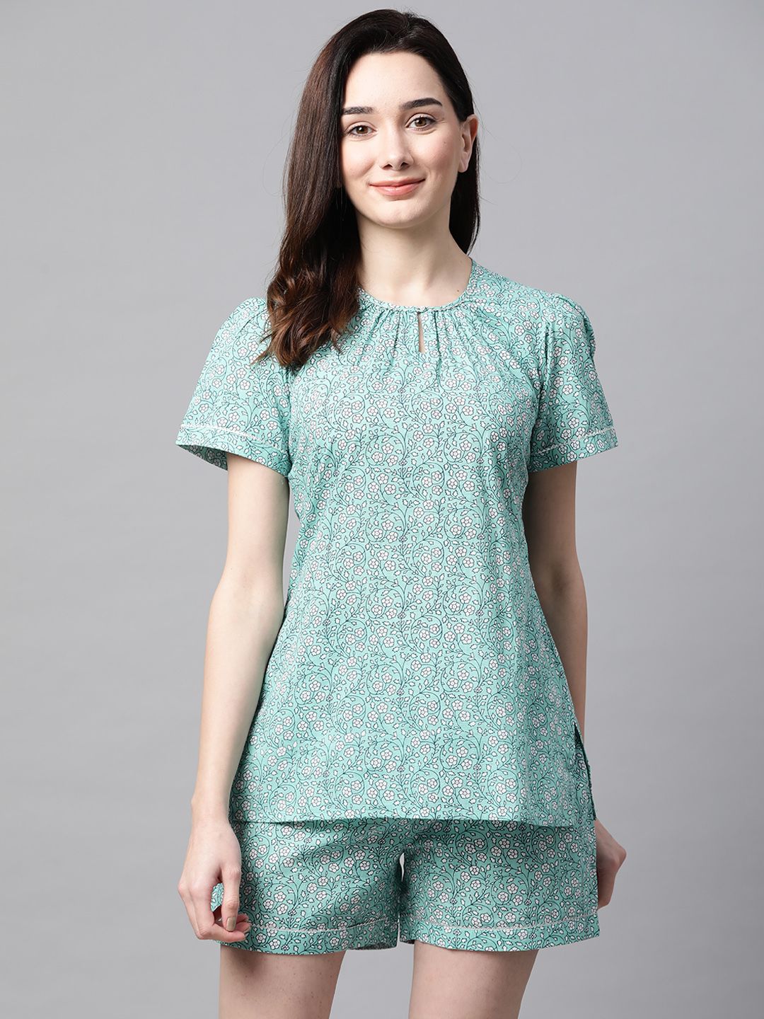 Meeranshi Women Sea Green Pure Cotton Printed Nightsuit Price in India