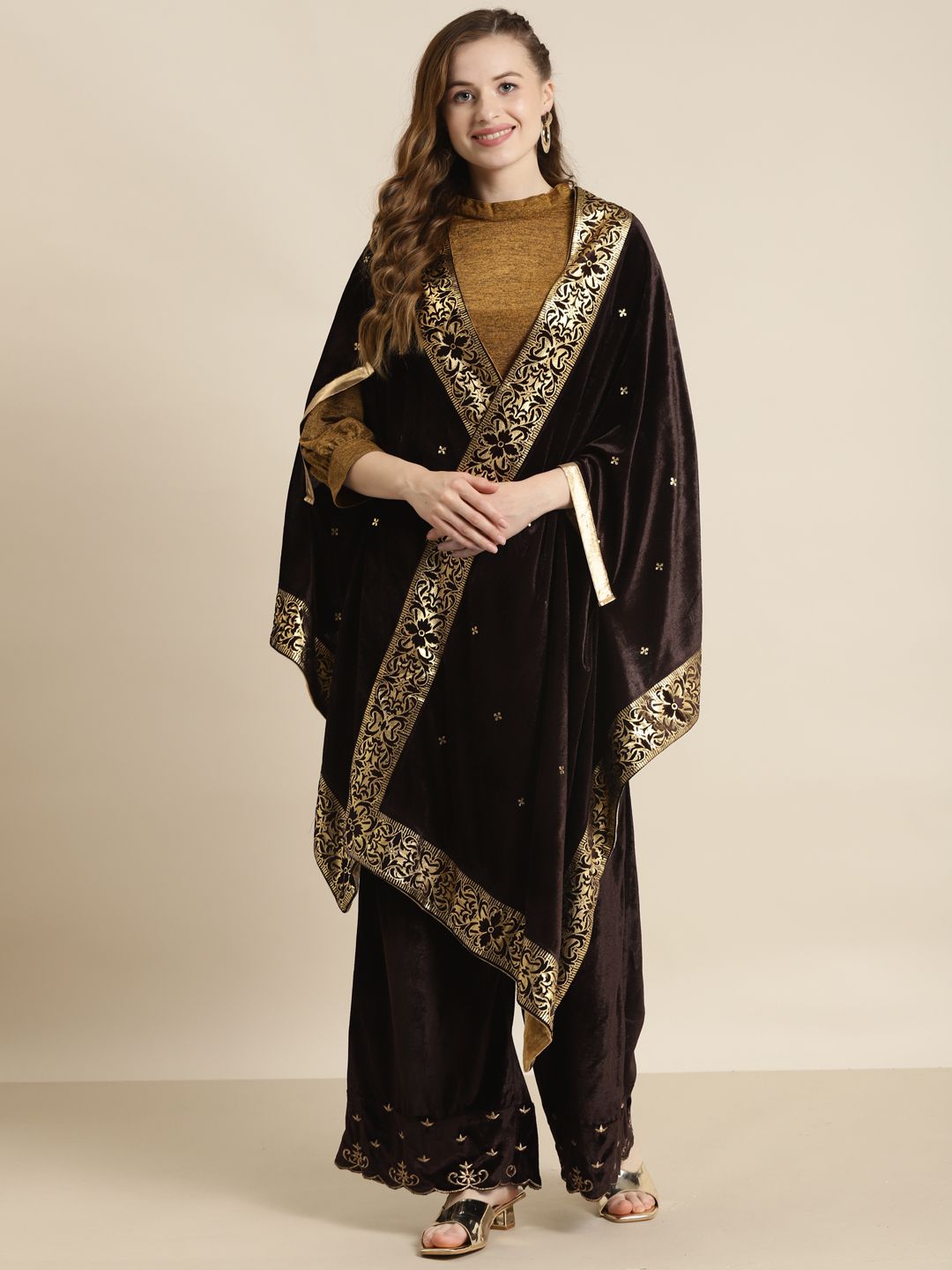 Shae by SASSAFRAS Women Brown & Gold-Toned Velvet Foil Print Cape Jacket Price in India