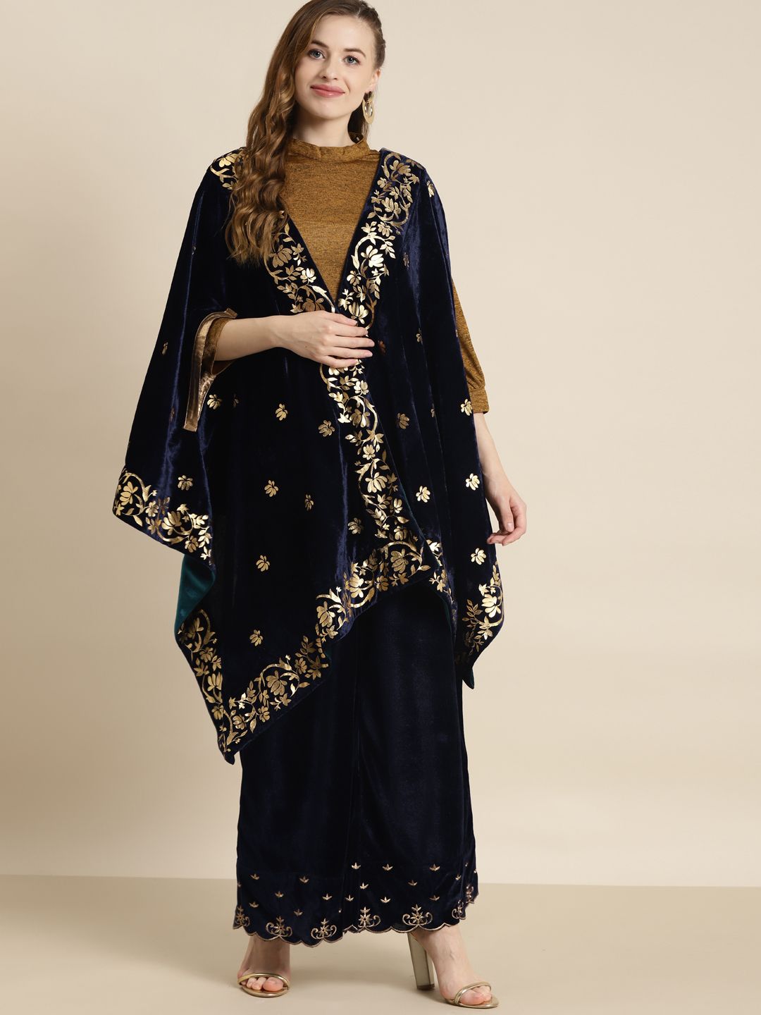 Shae by SASSAFRAS Women Navy Blue & Gold-Toned Velvet Foil Print Cape Jacket Price in India