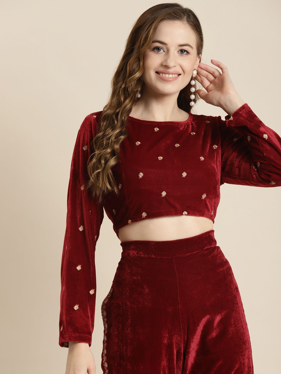 Shae by SASSAFRAS Maroon & Gold-Toned Embroidered Velvet Regular Crop Top Price in India