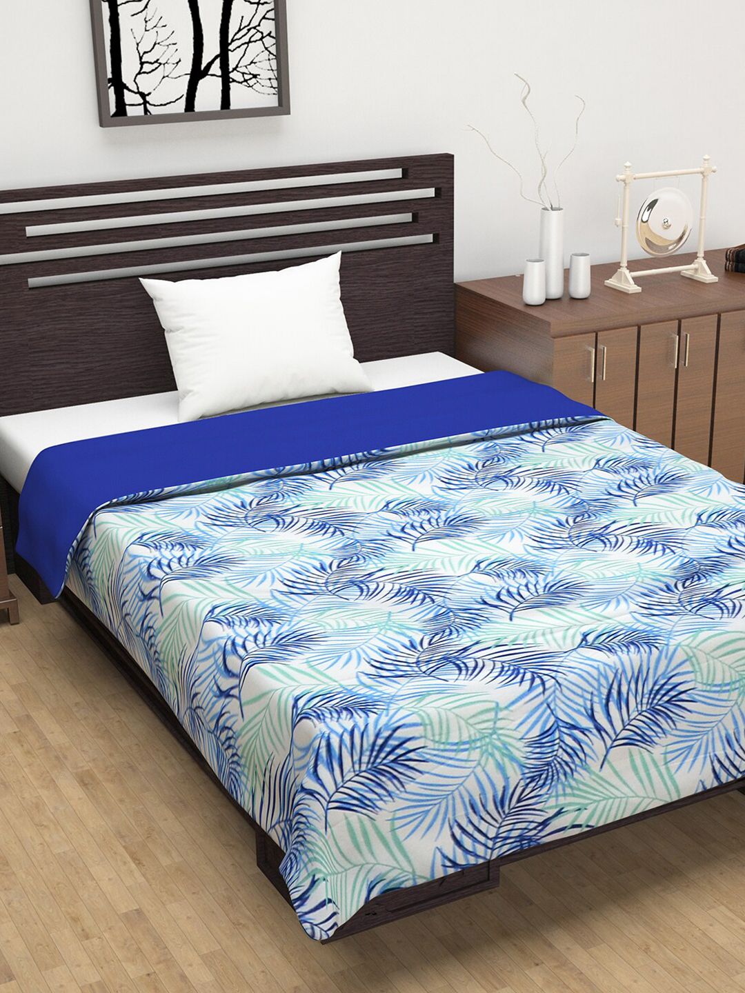 Divine Casa Navy Blue & White Floral AC Room 120 GSM Single Bed Dohar Price in India