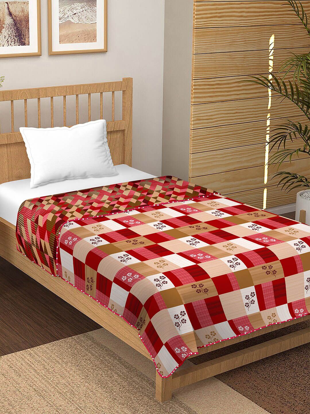 BELLA CASA Red & Beige Geometric AC Room 210 GSM Pure Cotton Reversible Single Bed Dohar Price in India
