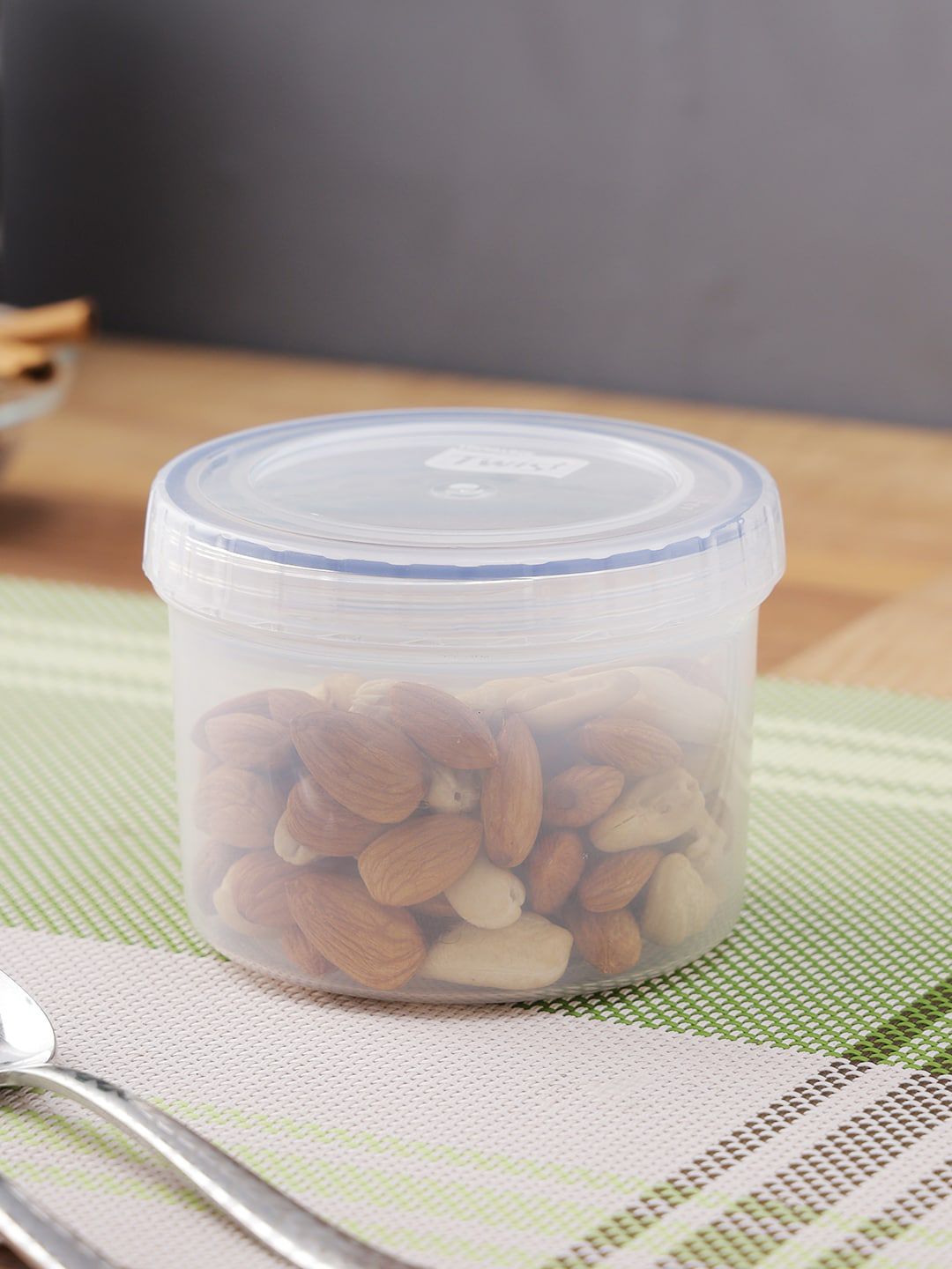 Lock & Lock Transparent Solid Dishwasher & Microwave Safe Food Storage Container Price in India
