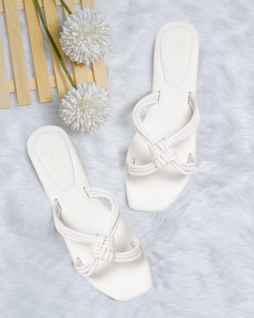 Mast & Harbour Women White Solid Knot Detail Open Toe Flats Price in India