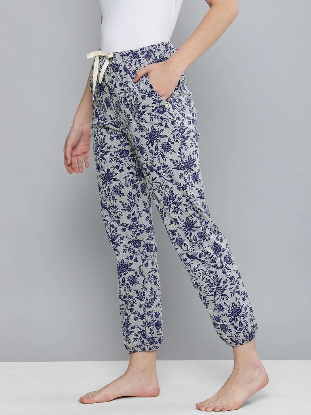 Chemistry Women Grey & Blue Printed Jogger Lounge Pants Price in India