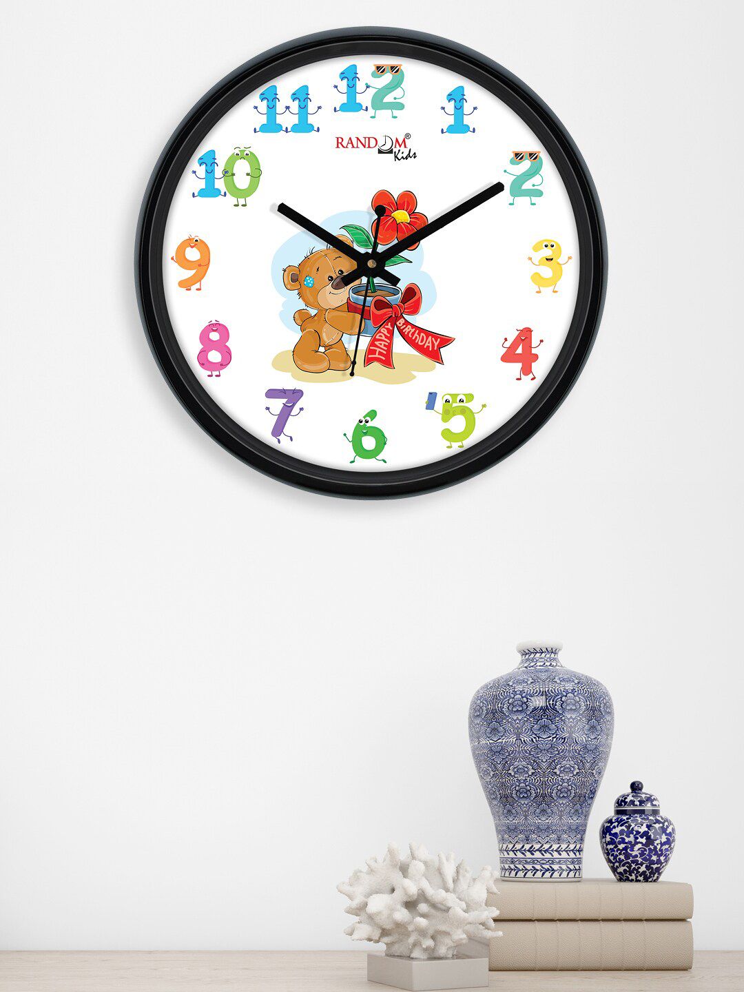 RANDOM Black & White Printed Contemporary Analogue Wall Clock Price in India