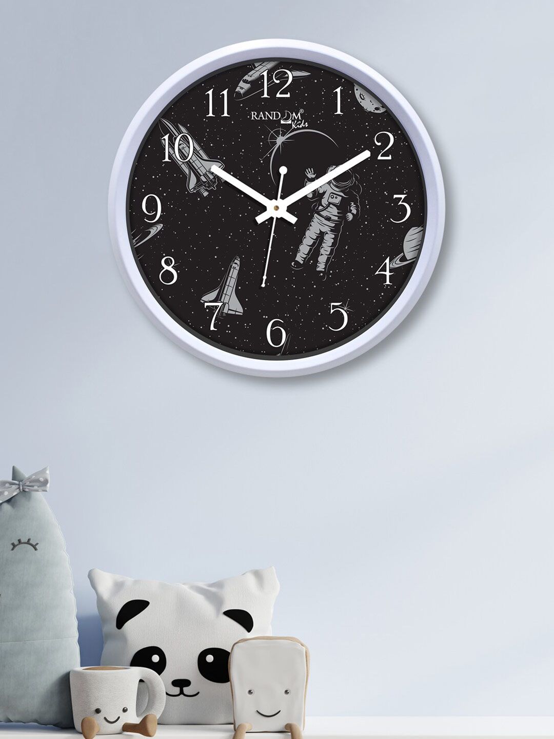 RANDOM Black & White Printed Contemporary Wall Clock Price in India