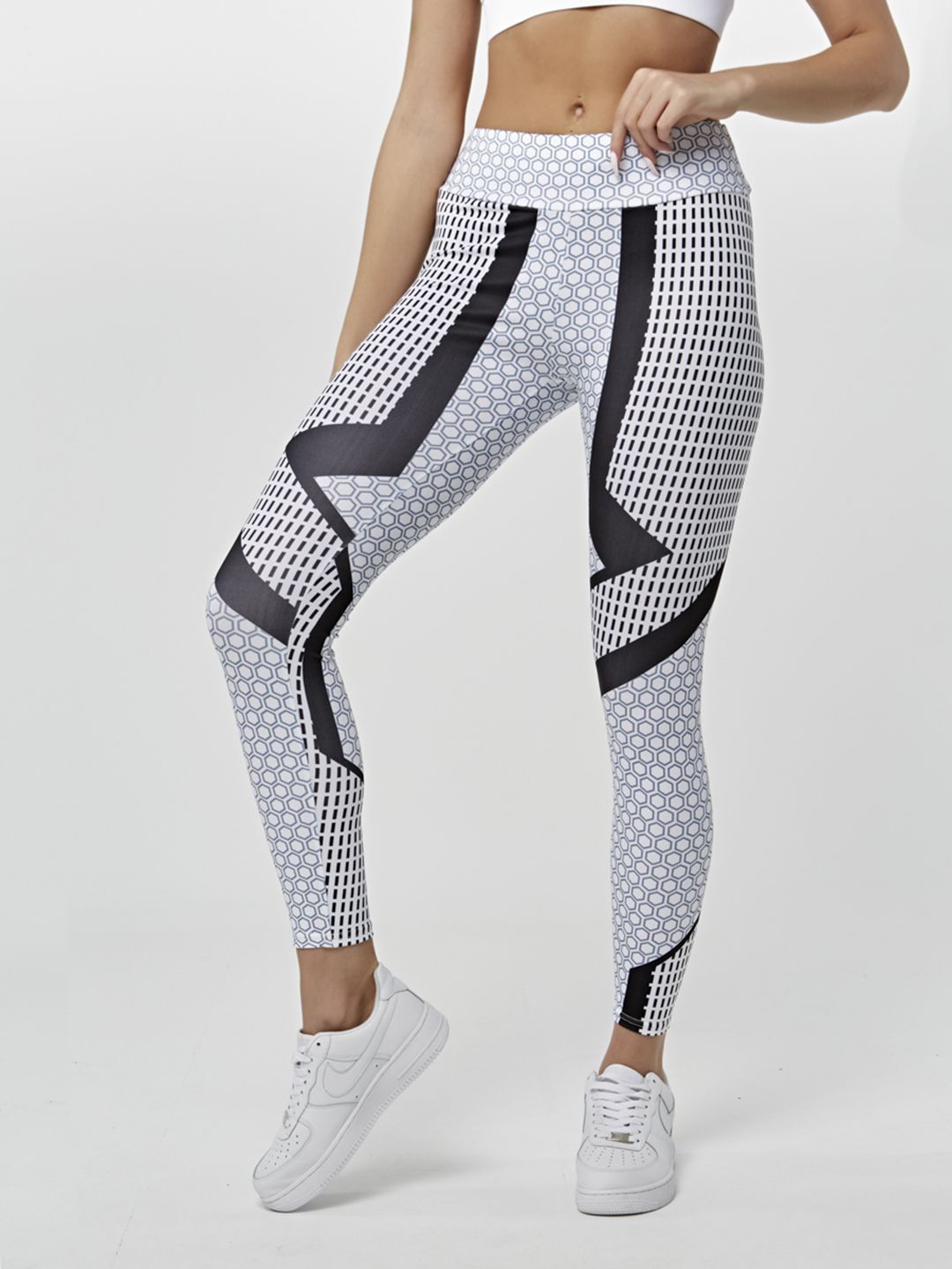 URBANIC Women Grey & Black Geometric Print Gym Tights Price in India