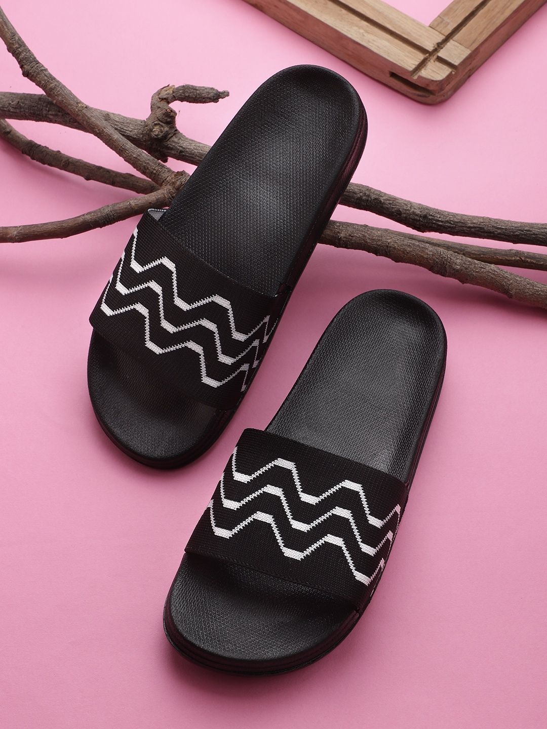 Pampy Angel Women Black & White Printed Rubber Sliders Price in India