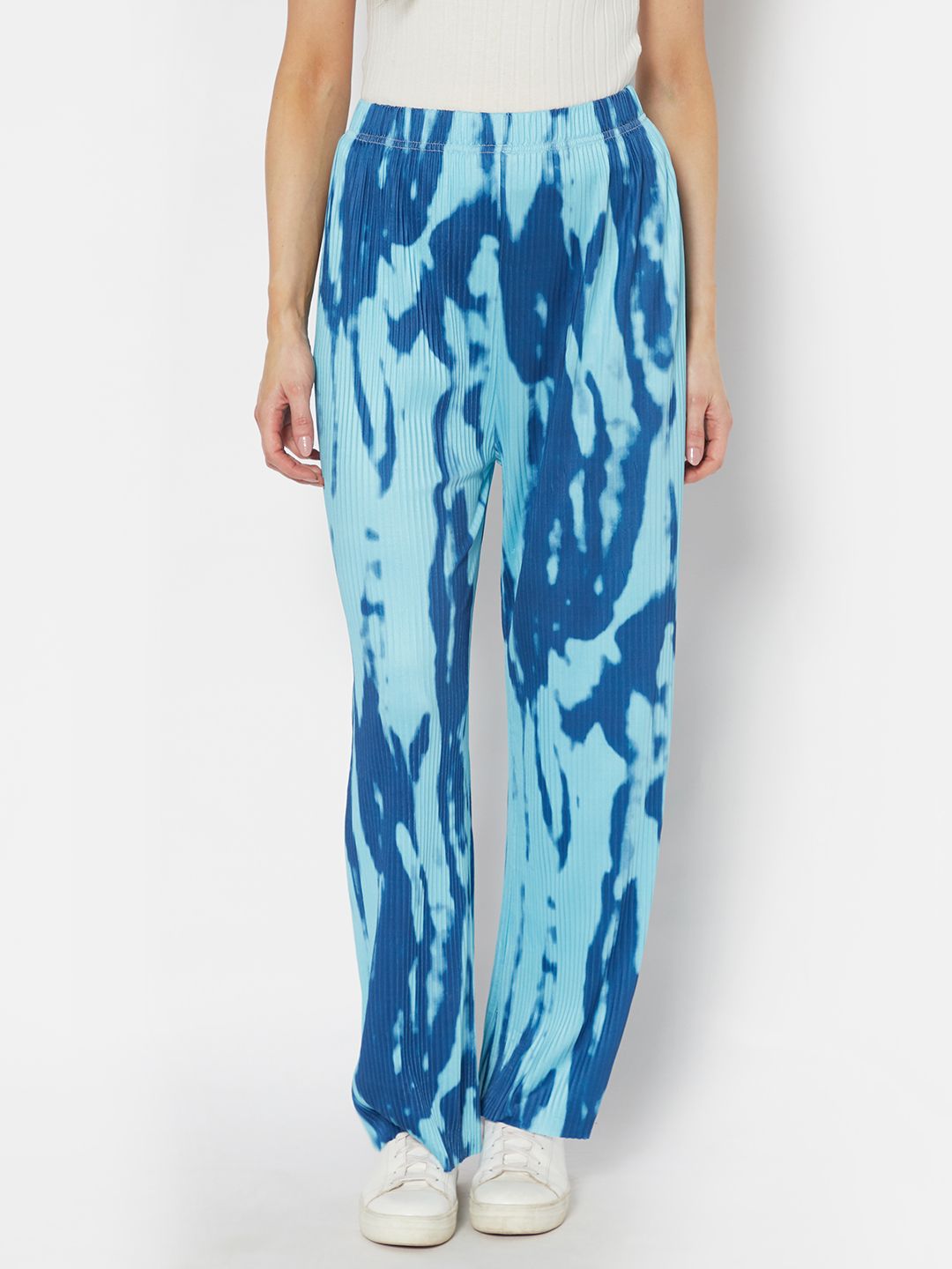 URBANIC Women Blue Tie and Dye Printed High-Rise Trousers Price in India