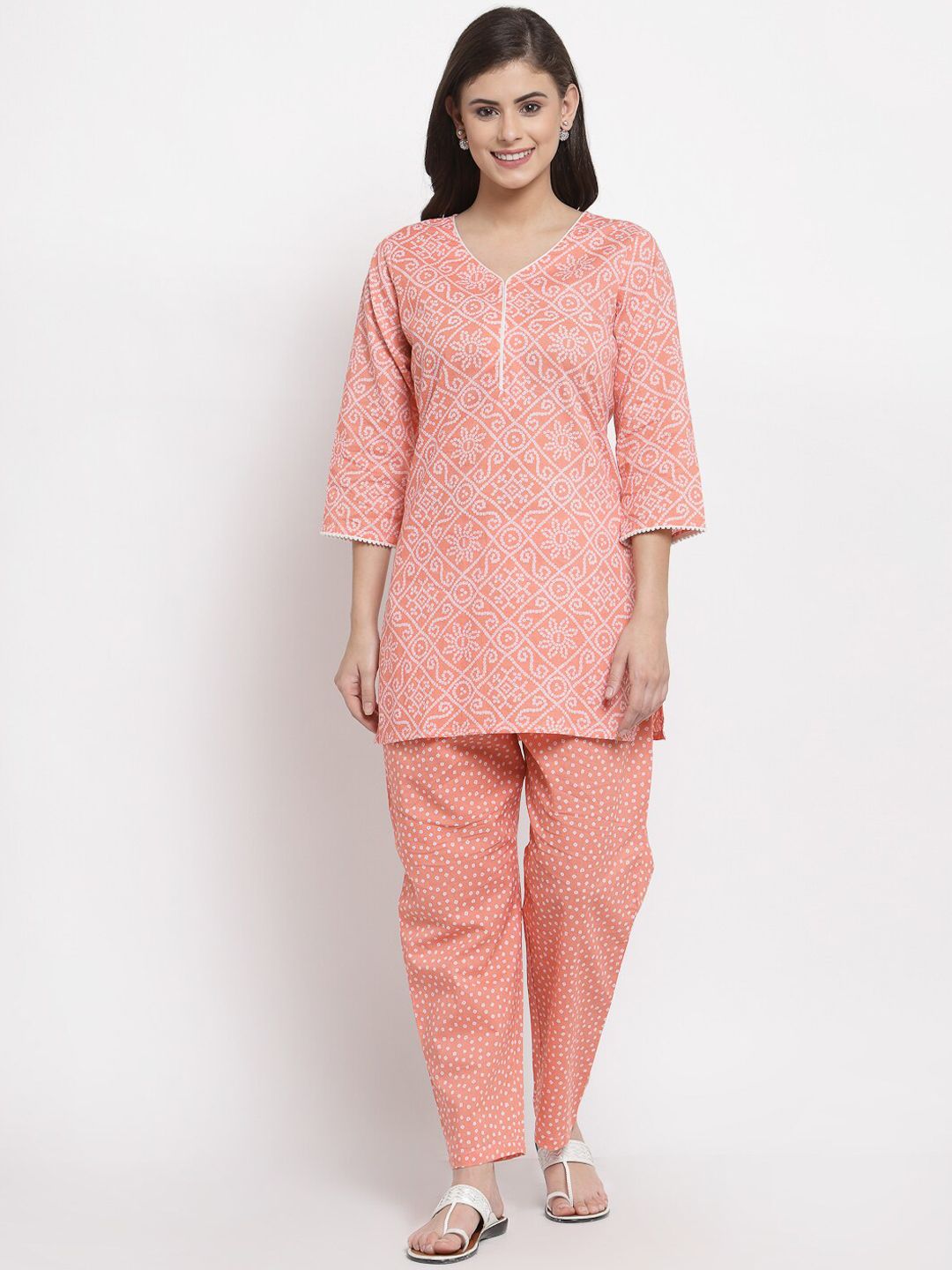 Yuris Women Peach-Coloured & Off White Pure Cotton Printed Night suit Price in India