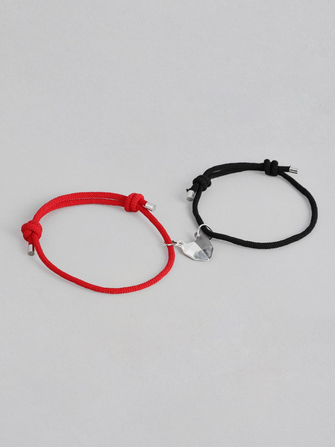 EL REGALO Unisex Set of 2 Black & Red Magnetic Heart Handcrafted Charm Bracelet Price in India