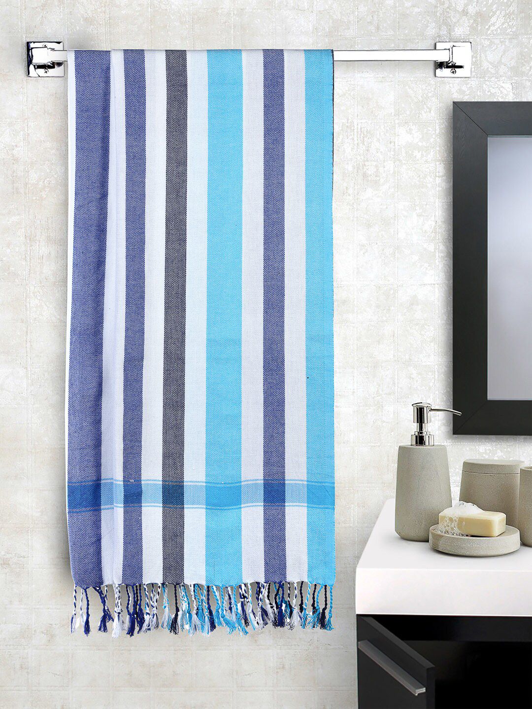 Arrabi Set Of 2 White & Blue Striped 210 GSM Cotton Bath Towels Price in India