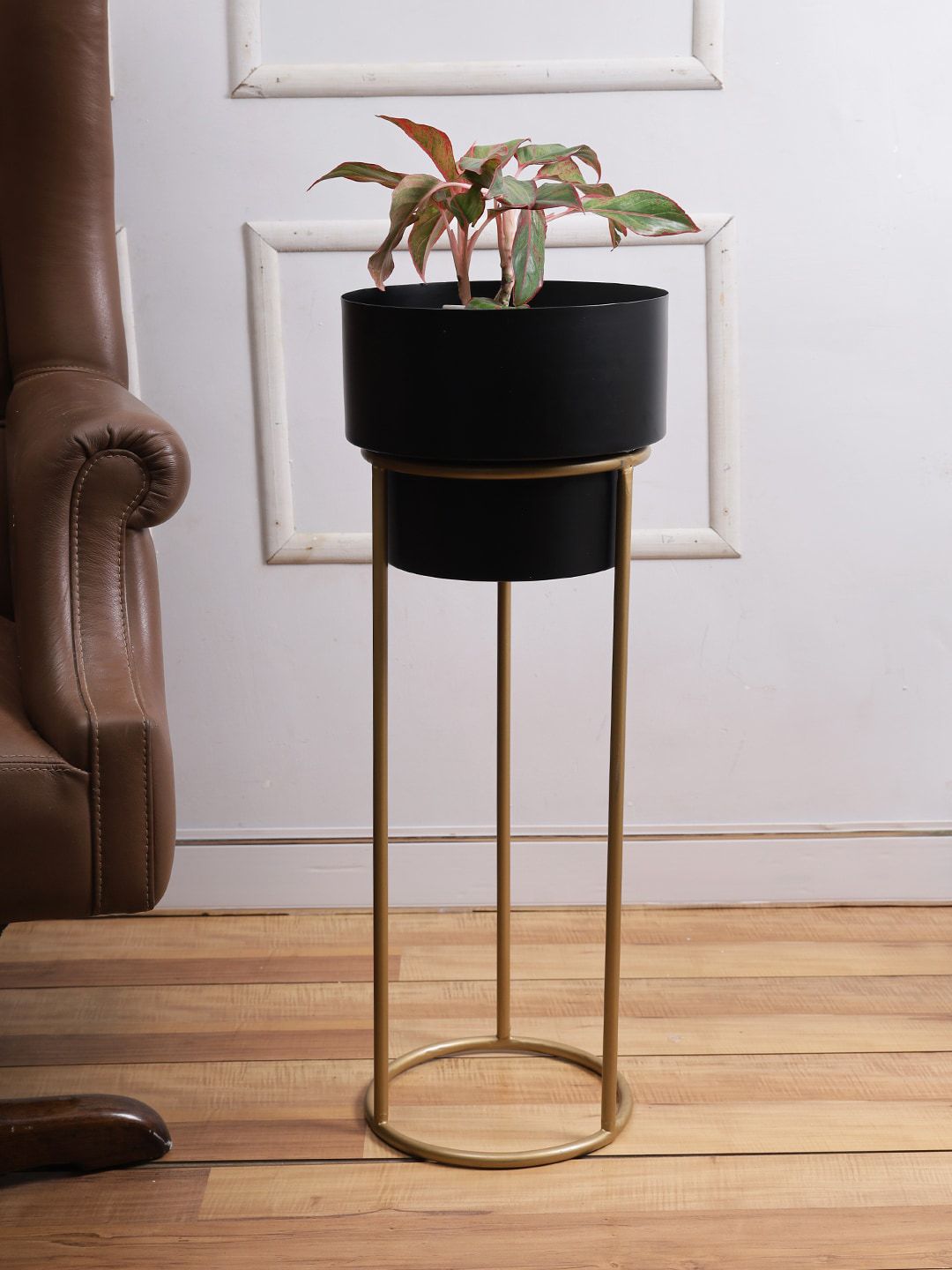 Aapno Rajasthan Black Solid Metal Planter Pot with Stand Price in India