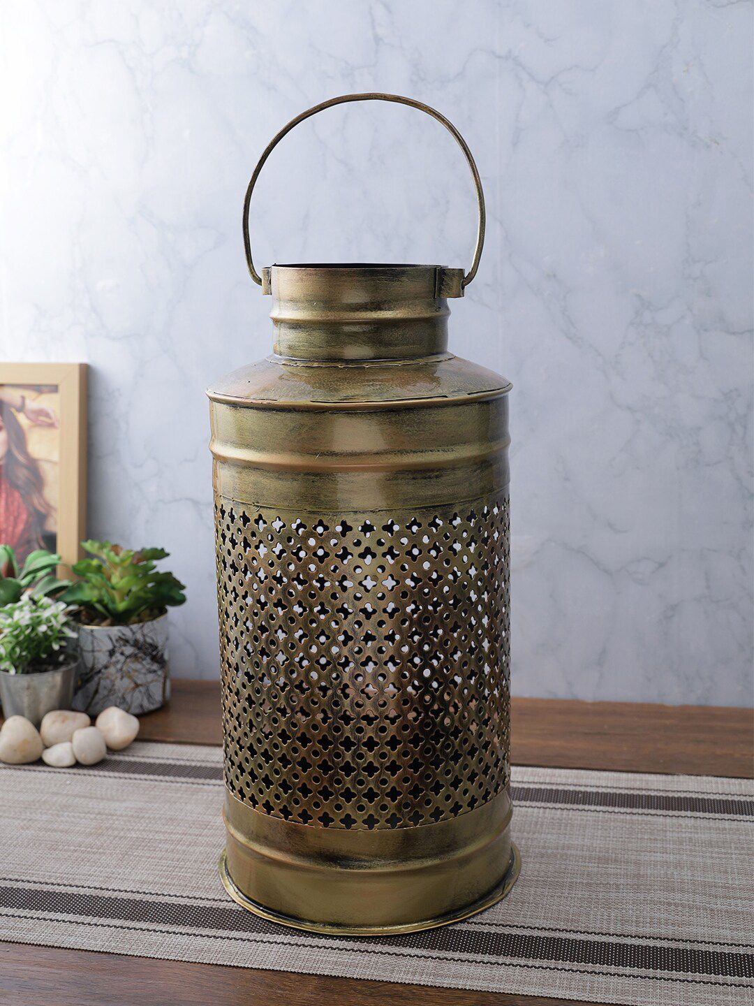 Aapno Rajasthan Gold-Toned Metal Jaal Design Flower Vase Price in India