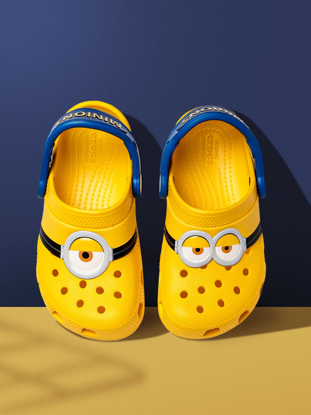 Crocs Boys Yellow I Am Minions Applique Croslite Clogs with Cut-Outs Detail