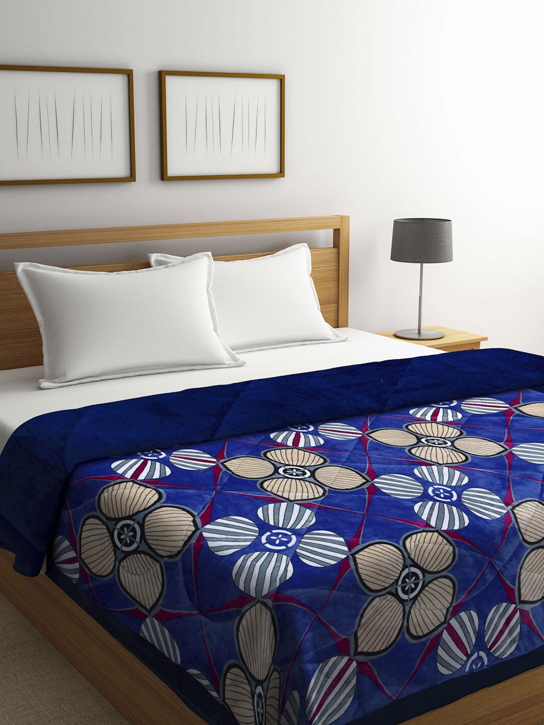 KLOTTHE Blue & Grey Floral Heavy Winter Double Bed Quilt Price in India