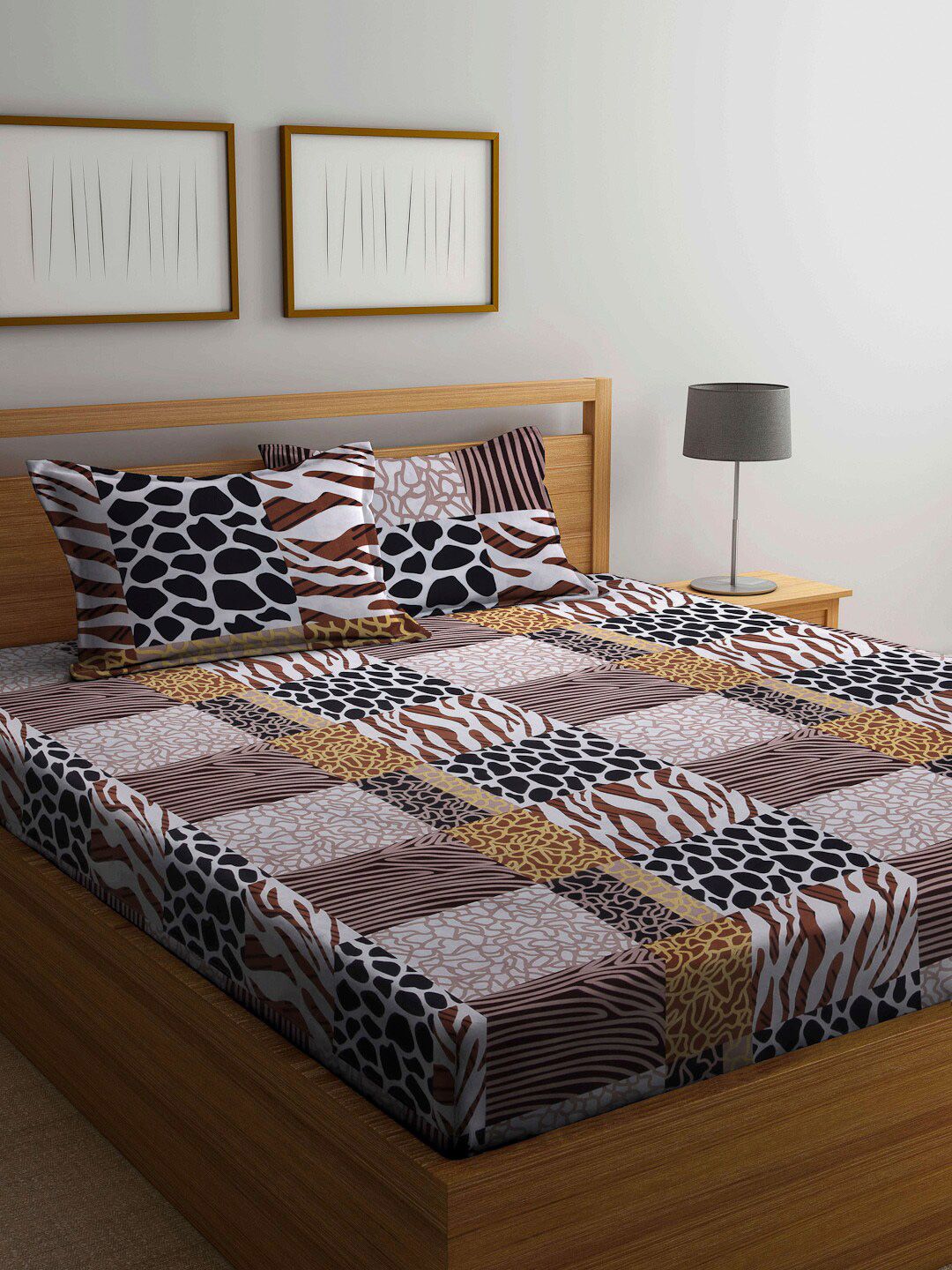 Arrabi Multicoloured Animal Printed 300 TC King Bedsheet with 2 Pillow Covers Price in India