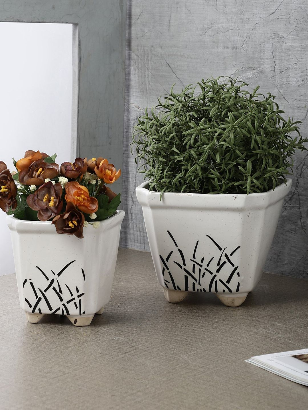 The Decor Mart Set Of 2 White & Black Ceramic Planters Price in India