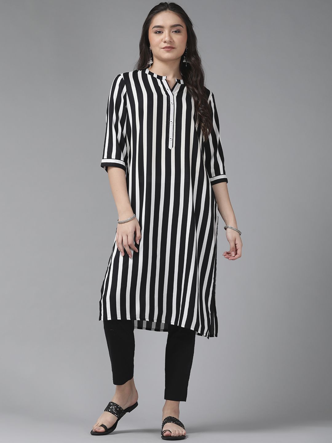 ANMI Women Black & White Striped Kurta Price in India