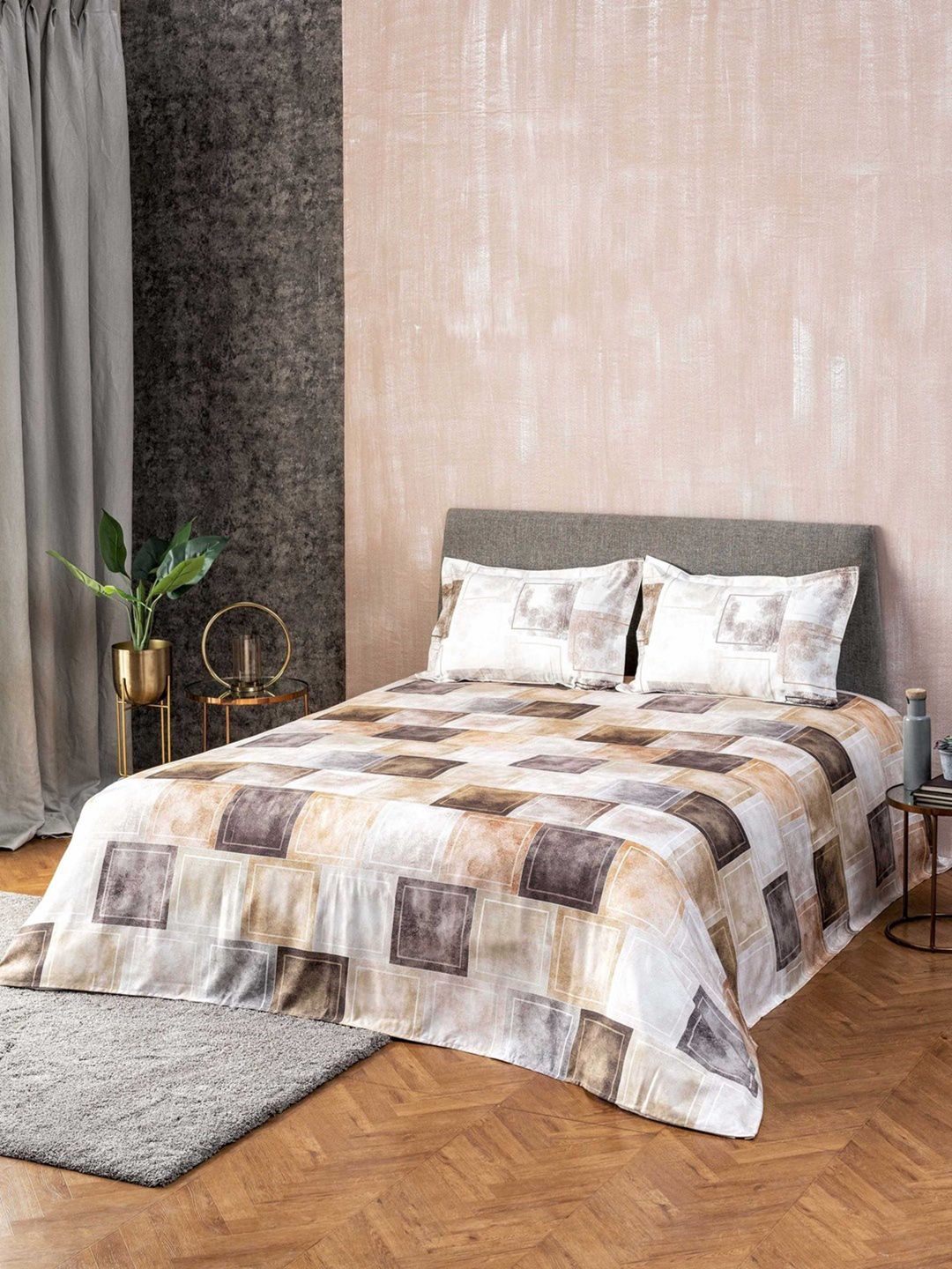 DDecor Brown & Grey Printed Cotton Double King Bed Cover With 2 Pillow Covers Price in India