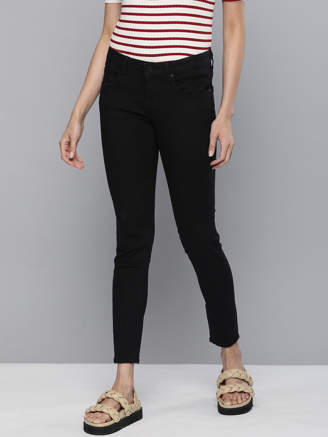 HERE&NOW Women Black Solid Stretchable Casual Jeans Price in India