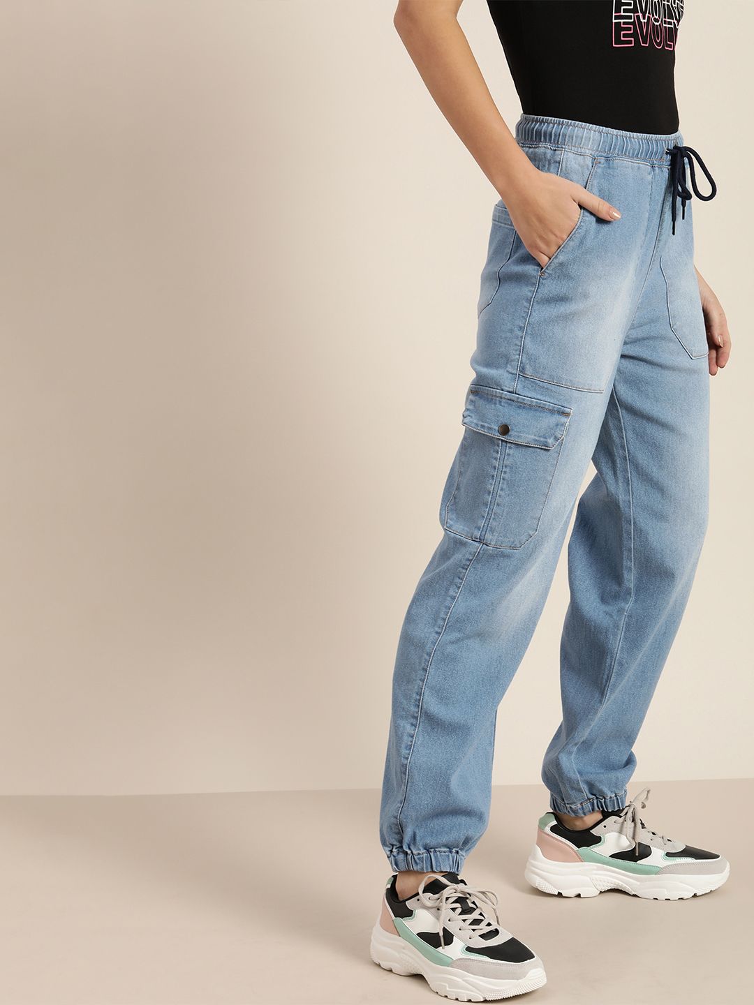 Moda Rapido Women Blue Jogger Fit Mid-Rise Heavy Fade Jeans Price in India