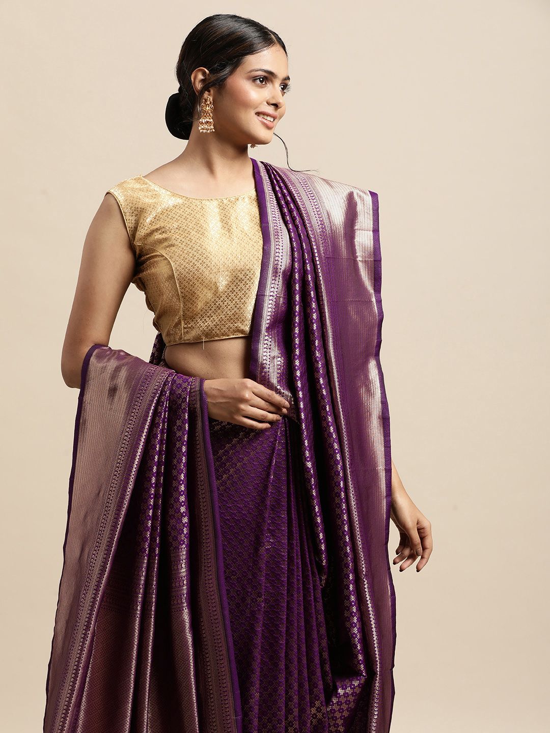 VASTRANAND Burgundy & Gold-Toned Woven Design Zari Silk Blend Kanjeevaram Saree