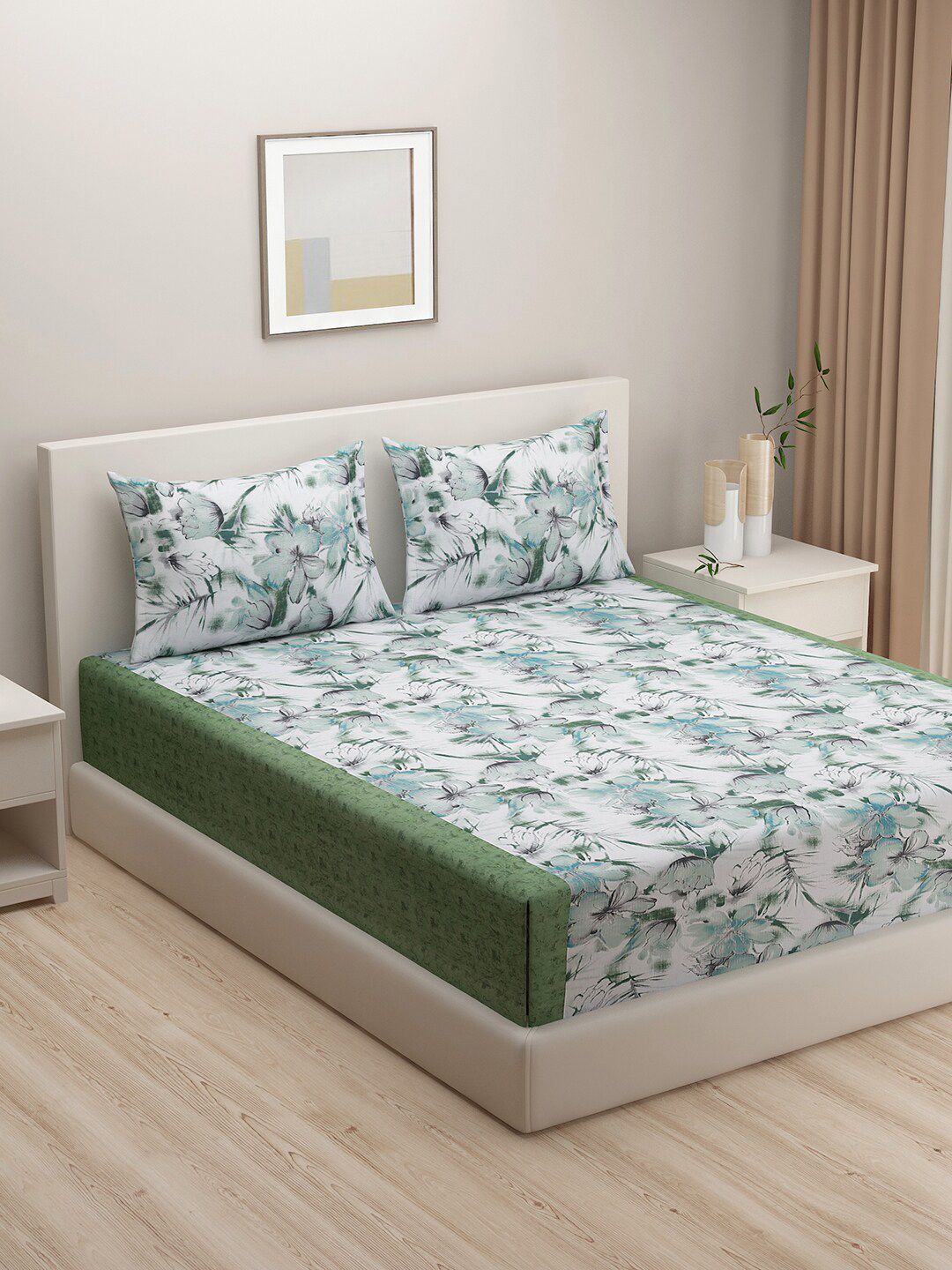 SWAYAM Green & White Floral 144 TC King Bedsheet with 2 Pillow Covers Price in India