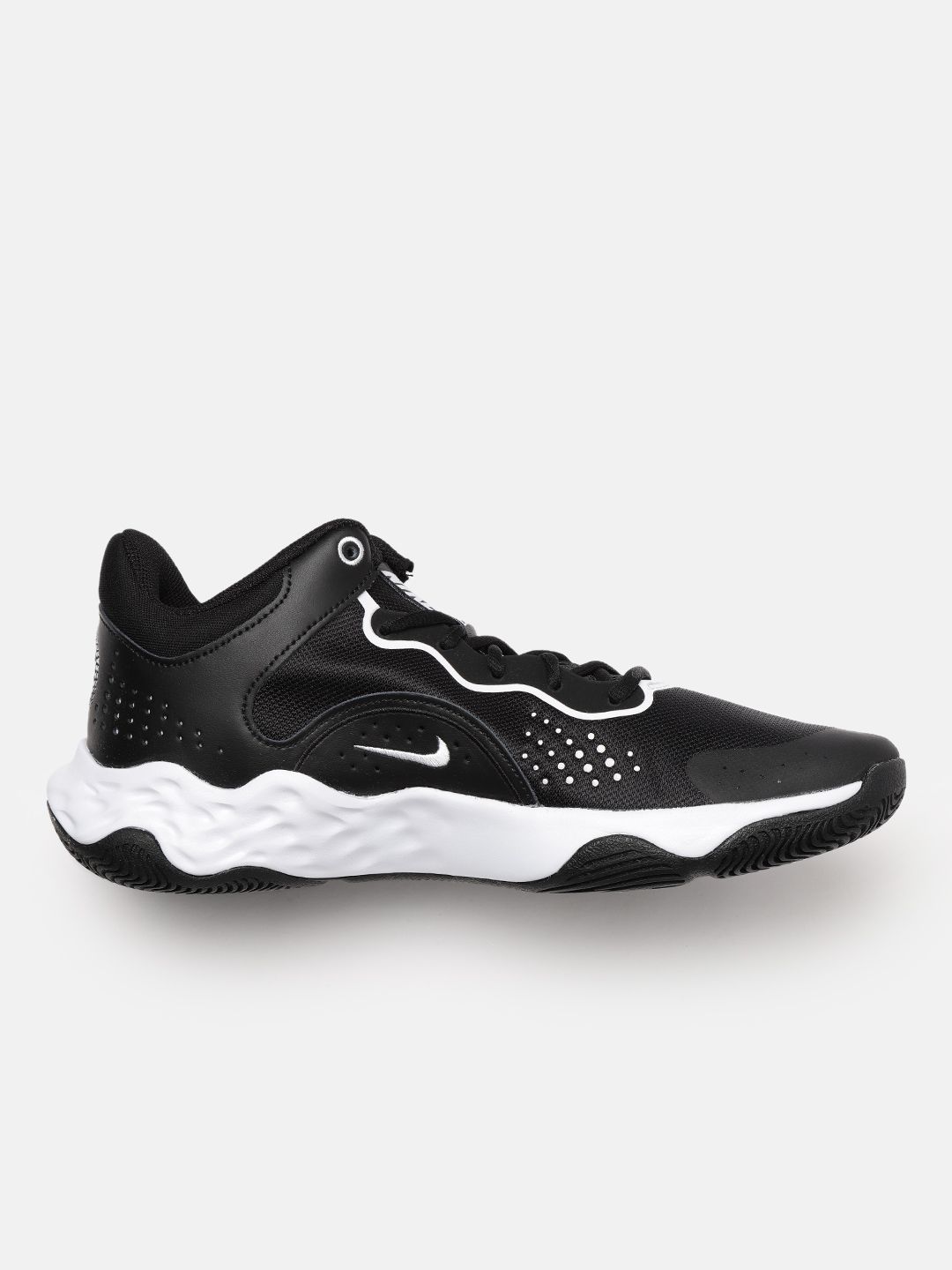 cool black and white basketball shoes
