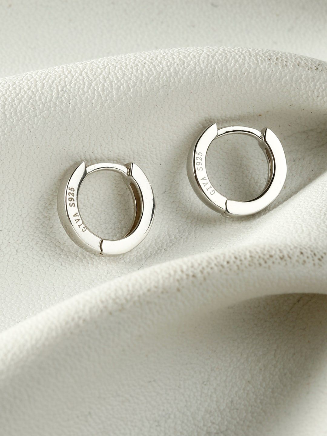 GIVA 925 Sterling Silver Contemporary Hoop Earrings Price in India