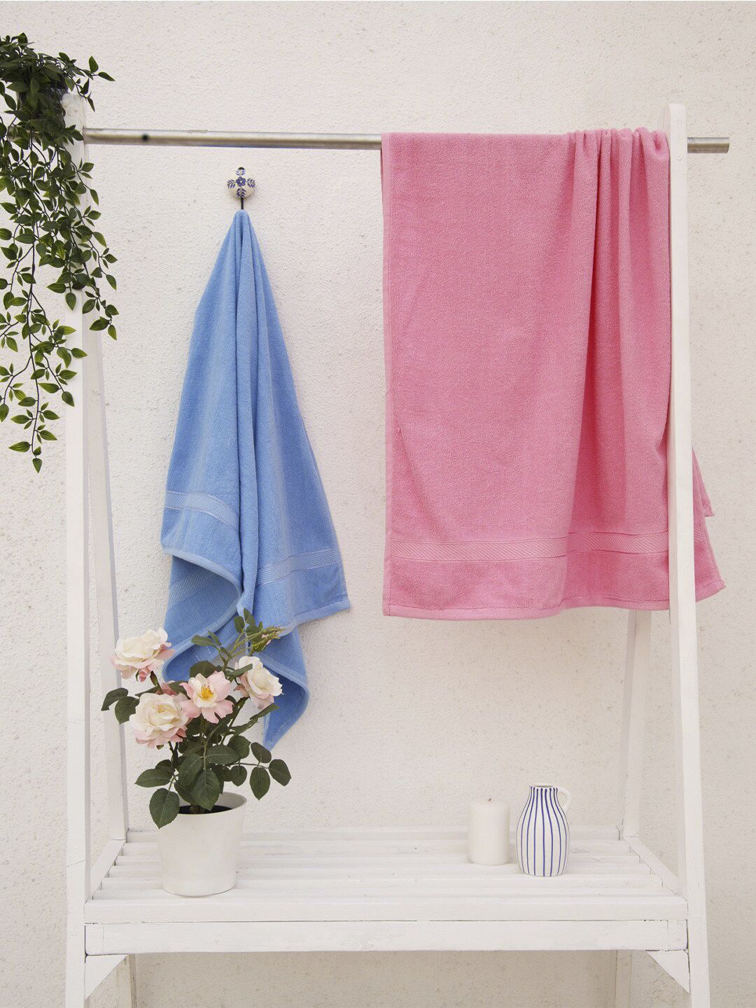 Ariana Set Of 2 Blue & Pink Solid 300 GSM Cotton Bath Towels Price in India