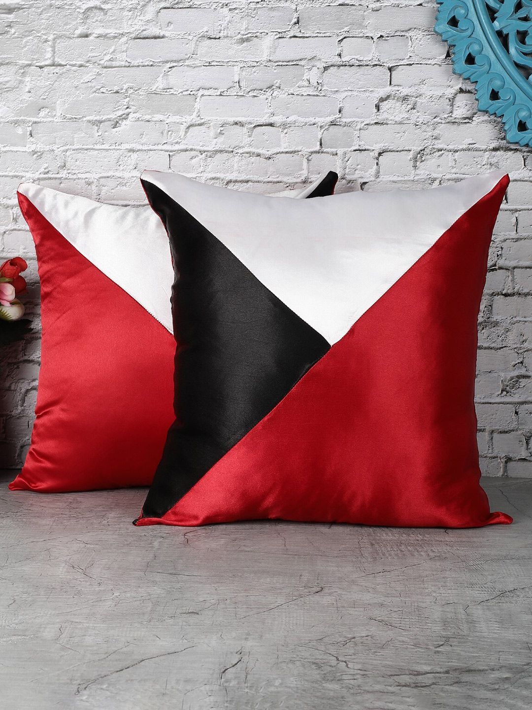 The Decor Mart Red Colourblocked Polyester Silk Breathable 2 Pcs Cushion Covers -16x16In