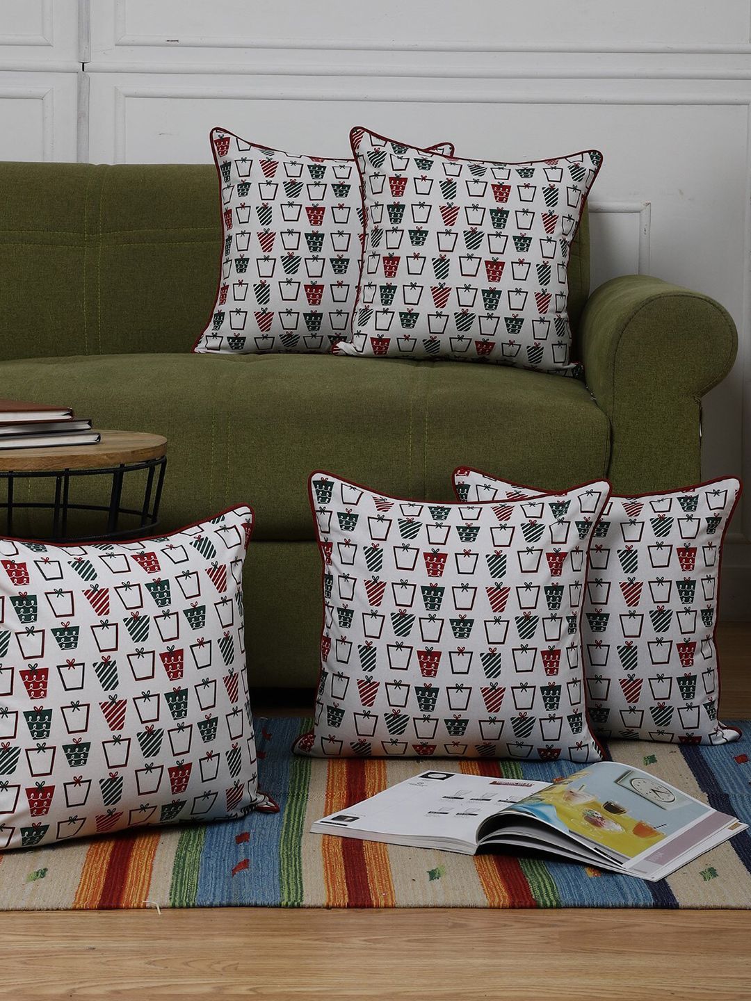 The Decor Mart Conversational Cotton Lightweight 5 Pcs Cushion Covers - 15.7 x 15.7 Inches