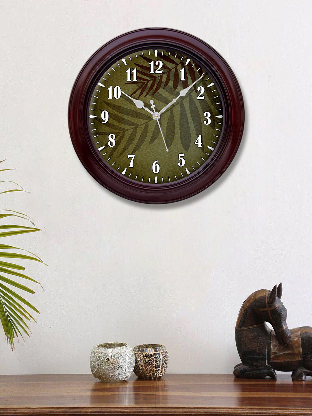 999Store Green & White Printed Traditional 30.4 cm Analogue Wall Clock Price in India