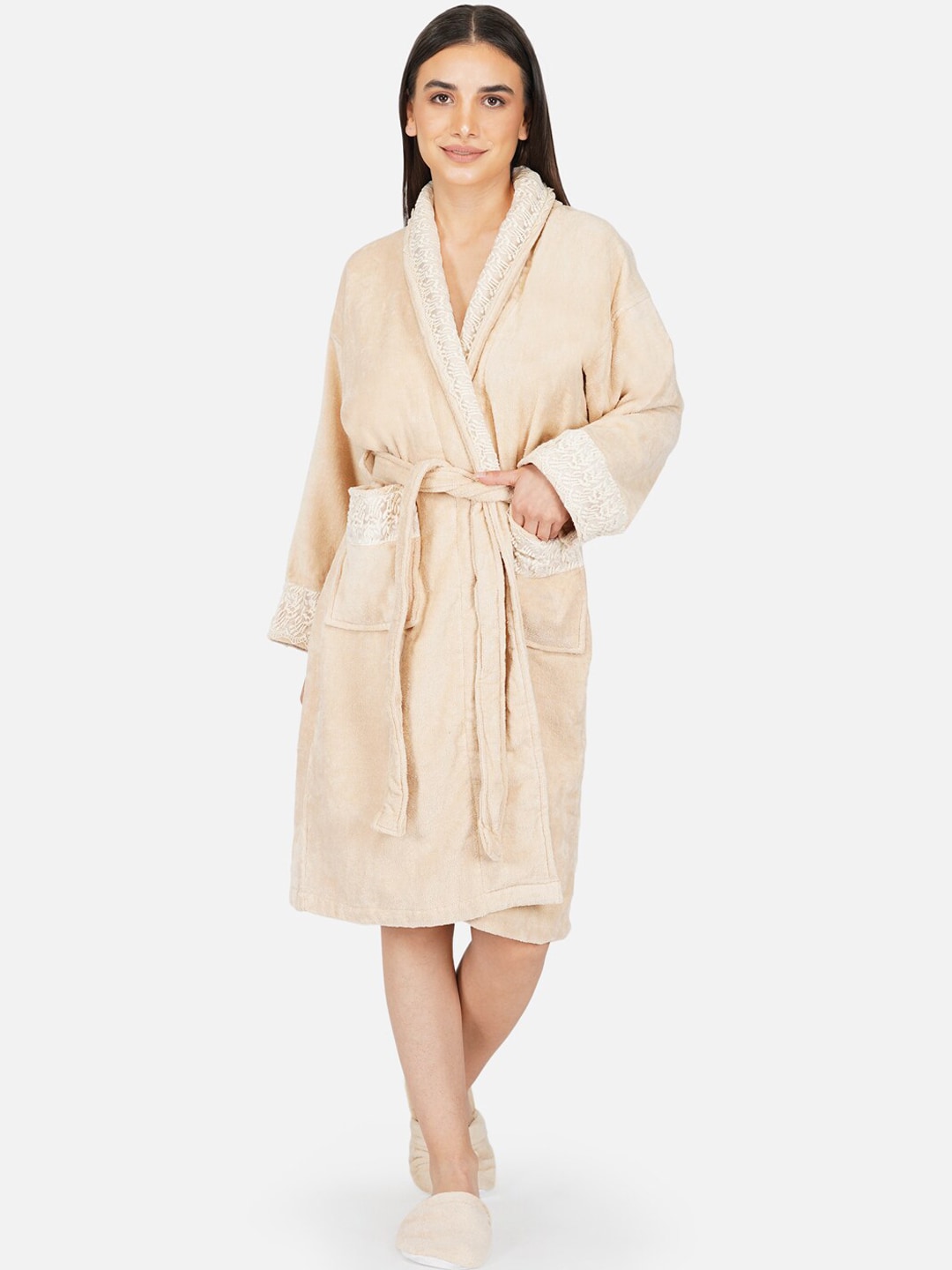RANGOLI Women Beige Cotton 550 GSM Prima Dream Lace Large Bathrobe with Slippers Price in India