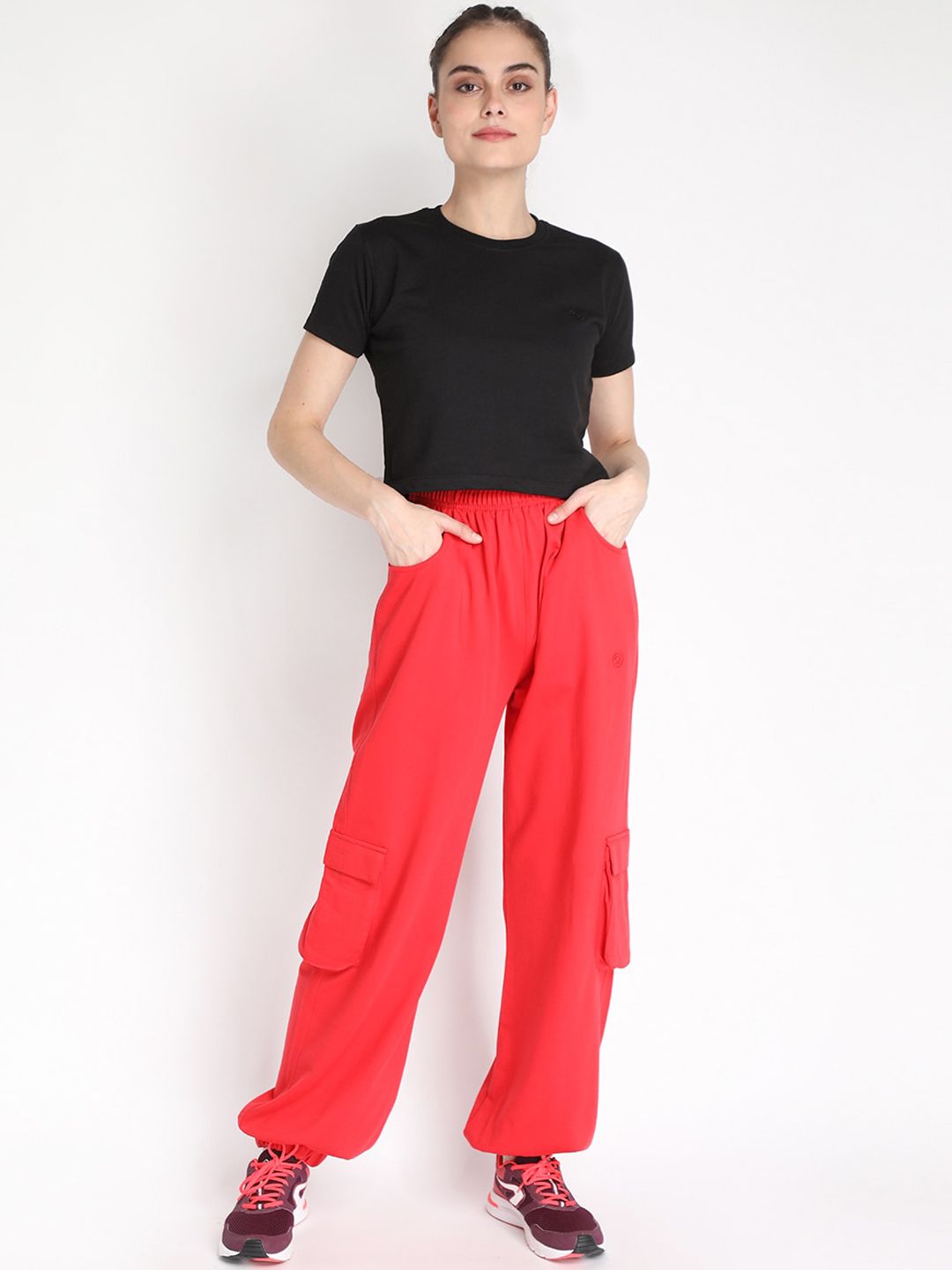 Chkokko Women Black & Red Solid Tracksuit Price in India